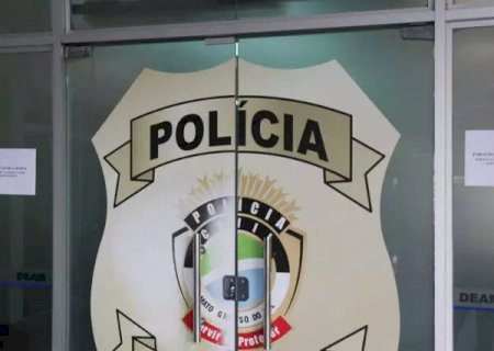 Policiais afirmam que não foram notificados de decisão judicial e manterão greve