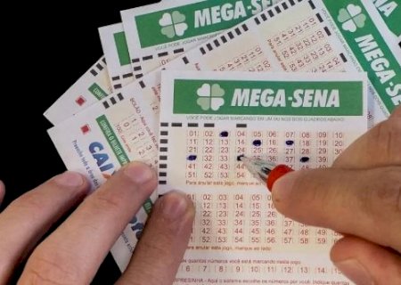 Mega-Sena acumula e apostadores de MS levam quadra de R$ 1 mil