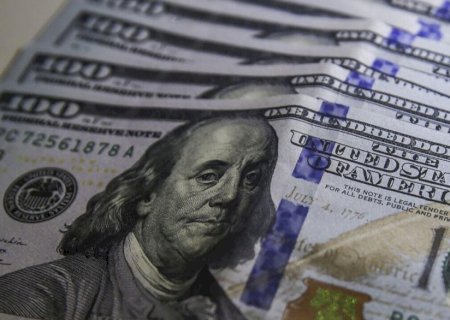 Dólar encerra acima de R$ 6,00 pela primeira vez na história>