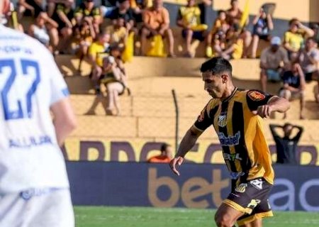 Santos é campeão da Série B com empate entre Novorizontino e Paysandu>