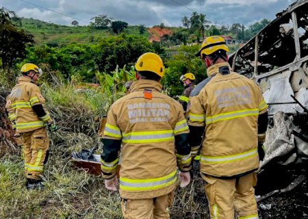 Sobe para 41 número de mortos em acidente em Minas Gerais>