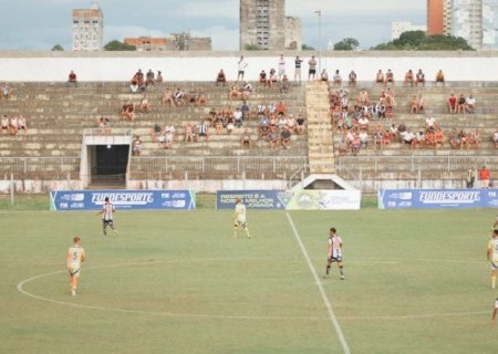 Corumbaense não supera o DAC em casa e enfrenta protestos da torcida após derrota>