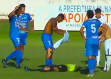 Árbitro tem queda de pressão e passa mal em jogo do Campeonato Estadual>