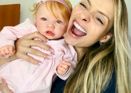 Venda de bebê reborn gera lucro mensal de R$ 40 mil a empresária de MS