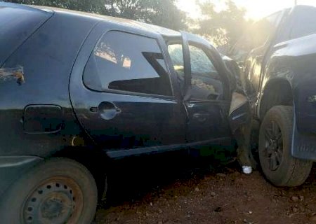 Homem morre em acidente entre Palio e Hilux do prefeito de Laguna Carapã>