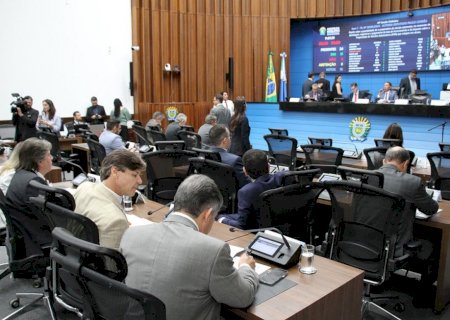 Estratégia de Reinaldo e Riedel vai enxugar o número de partidos em MS