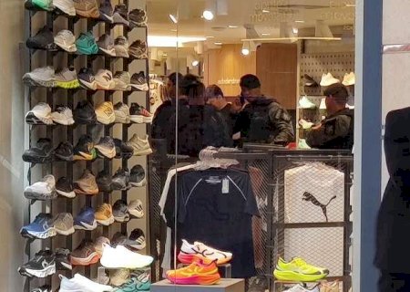 Cliente e funcionário ficam feridos após tiro em loja de shopping em Campo Grande