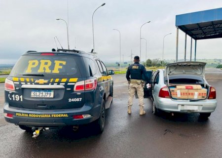 Veículo carregado com 10 mil maços de cigarros é apreendido após tentativa de fuga