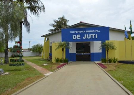 Prefeitura de Juti lança edital para contratar professores; inscrições ocorrem só em dezembro