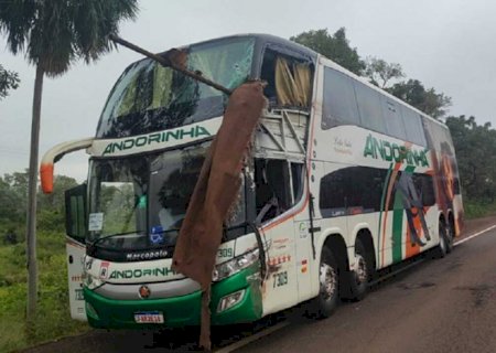 Andorinha lamenta mortes e diz estar prestando apoio as famílias das vítimas após acidente de ônibus