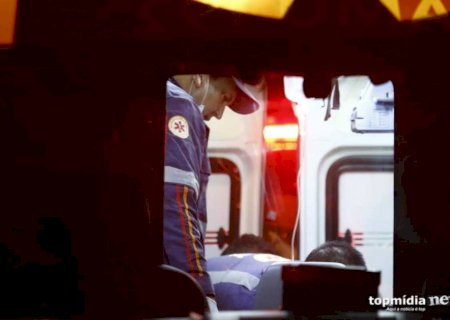 Motociclista morre e garupa fica ferido em batida com ônibus em Ponta Porã