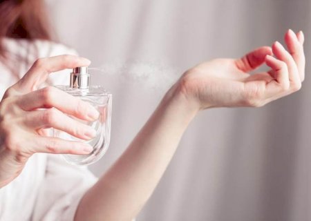 Perfume e pele: por que a mesma fragrância muda de pessoa para pessoa?