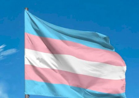 Em um único dia, 52 pessoas trans mudam de gênero e nome em MS>