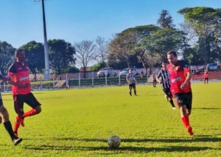Juralei e Banca da Esquina vencem em rodada do Campeontado Máster de Futebol
