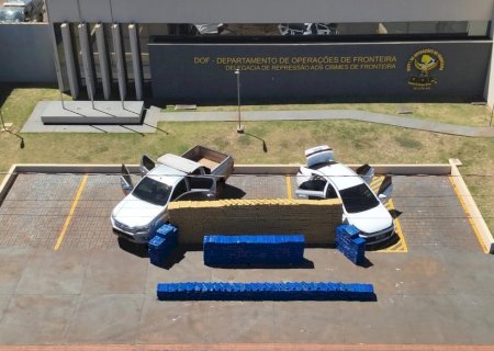 DOF recupera dois veículos roubados com mais de 3,3 toneladas de drogas