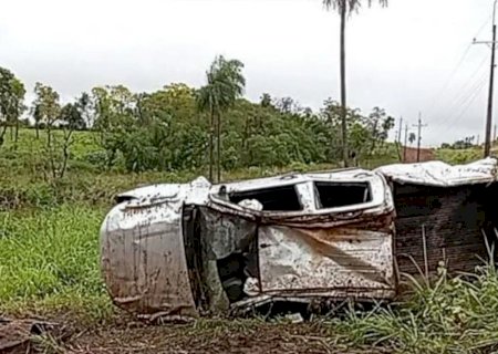 Jovem brasileiro morre em acidente com caminhonete em rodovia