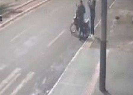 Ex-namorado tenta atropelar mulher e amiga em Rio Brilhante