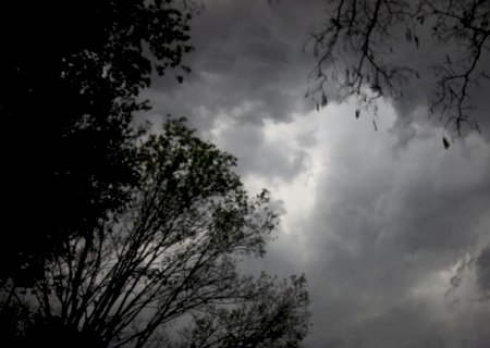 MS está na rota de tempestade com ventos de 100 km/h; Caarapó foi a cidade que mais choveu no Estado