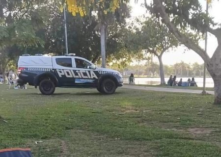 Pra&ccedil;as, rios e balne&aacute;rios viram ref&uacute;gio contra calor extremo no interior de MS