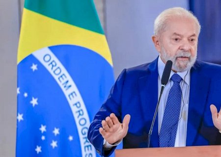 Lula anuncia veto a projeto que reduz penas do 8 de Janeiro