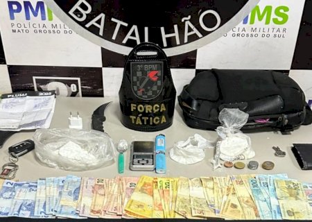 Dupla é presa com cocaína, euros e dólares em esquina 'badalada' do centro de Dourados