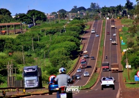 Mais de 300 mil veículos devem passar pela BR-163 durante o Carnaval em MS