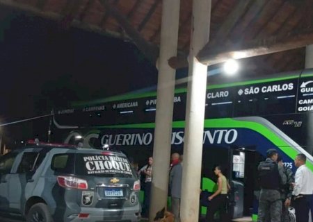 Granadas são encontradas com passageiro em ônibus em MS