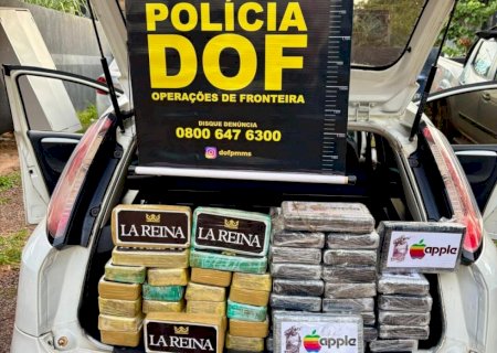Fundo falso de veículo apreendido na fronteira escondia R$ 3,3 milhões em cocaína