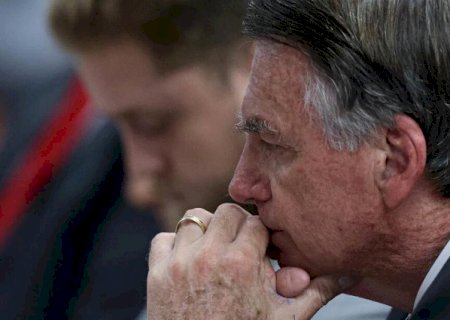 Bolsonaro tem piora na função renal e segue internado na UTI em Brasília>