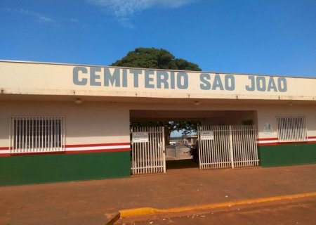 Homem é preso após invadir cemitério e depredar jazigo em Caarapó