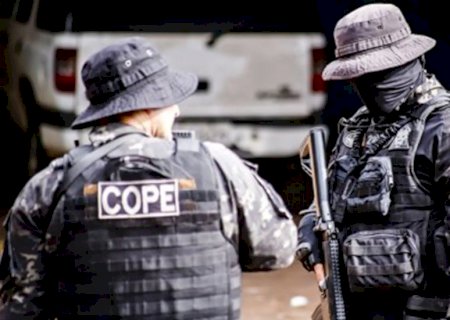 Policial penal receberia R$ 50 mil para transportar 400 kg de droga em viatura>