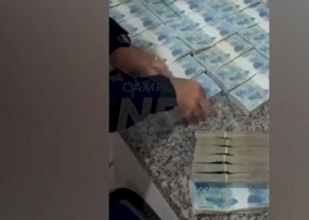 Meio milhão em notas de R$ 100 é encontrado com motorista sem CNH na BR-163 em MS>