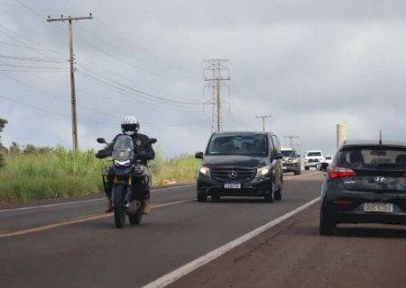 Guns N&rsquo; Roses deixa hotel sob escolta e segue para o aut&oacute;dromo