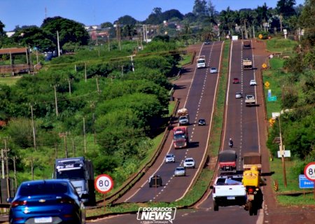 BR-163 deve receber mais de 265 mil veículos durante o feriadão do trabalhador