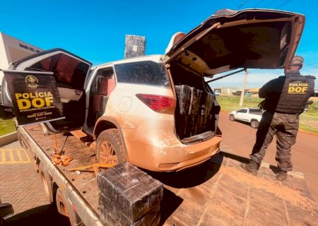 Veículo roubado é recuperado com quase 2t de maconha>