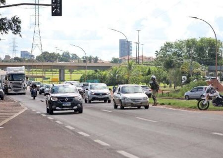 Propriet&aacute;rios de ve&iacute;culos t&ecirc;m at&eacute; 30 de abril para pagar a 4&ordf; parcela do IPVA>