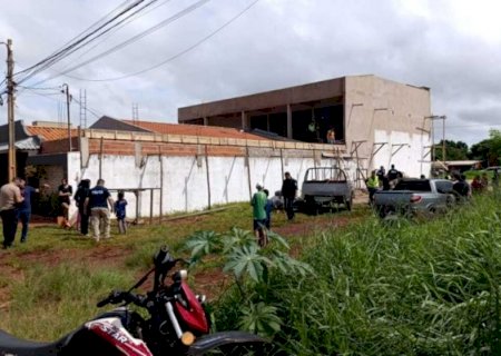 Homem é morto a tiros enquanto trabalhava em obra da fronteira>
