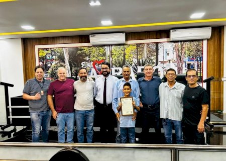 Câmara de Caarapó homenageia radialista Antônio Borges pelos 43 anos do programa Canto Sertanejo>