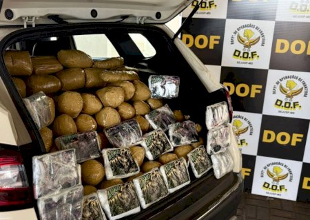 Homem é preso com R$ 1,5 milhão em drogas e carro furtado em Dourados>
