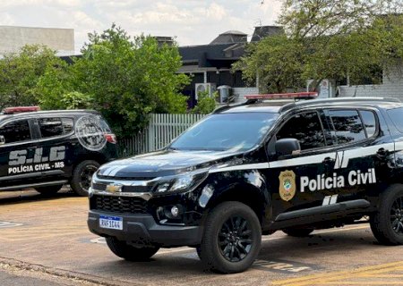 Homem é baleado na testa após ir ao encontro de carro em conveniência em Dourados>