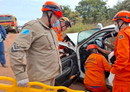 Idoso morre em acidente envolvendo veículo da Saúde de Aquidauana na MS-345