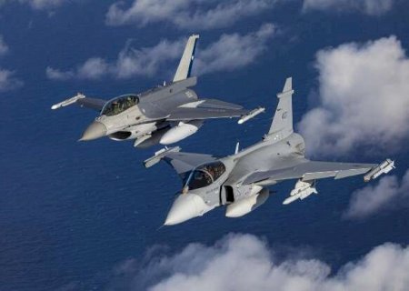 Ap&oacute;s mist&eacute;rio no c&eacute;u, FAB explica destino de comboio a&eacute;reo visto na Capital>