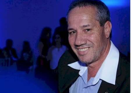 Detetive condenado por mandar matar a esposa morre na PED>