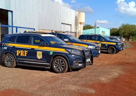 Polícia estoura galpão do tráfico e apreende toneladas de maconha em Dourados>