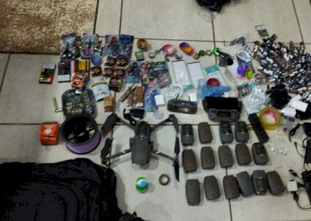 Drone é interceptado antes de lançar celulares e acessórios na Penitenciária