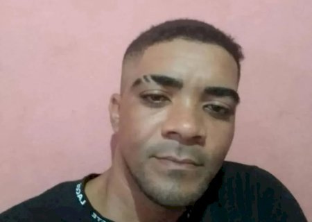 Homem &eacute; morto com 12 tiros dentro de casa enquanto dormia>