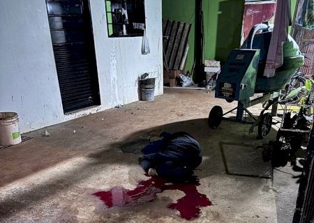 Homem é executado a tiros na porta de casa no Capitão Vigário, em Caarapó>