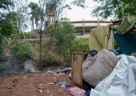 Corpo carbonizado &eacute; encontrado &agrave;s margens do Rio Anhandu&iacute;