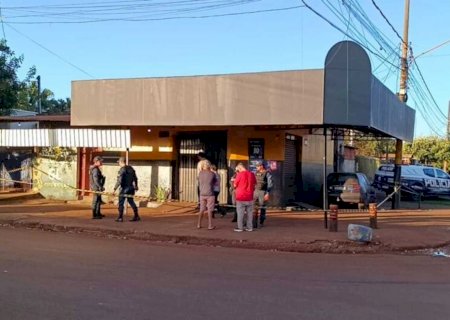 Homem é encontrado morto dentro de comércio com as mãos amarradas de Dourados>