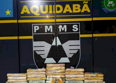 Polícia apreende maconha e haxixe marroquino em veículo de aplicativo